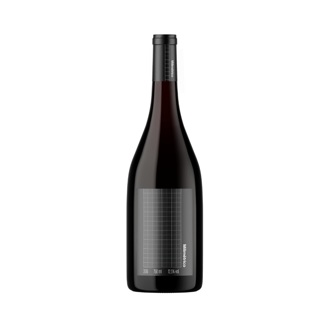 Bottle of Milimétrico 2016, a small-production Portuguese red wine made mainly from Alicante Bouschet with Merlot, photographed on a clean background.