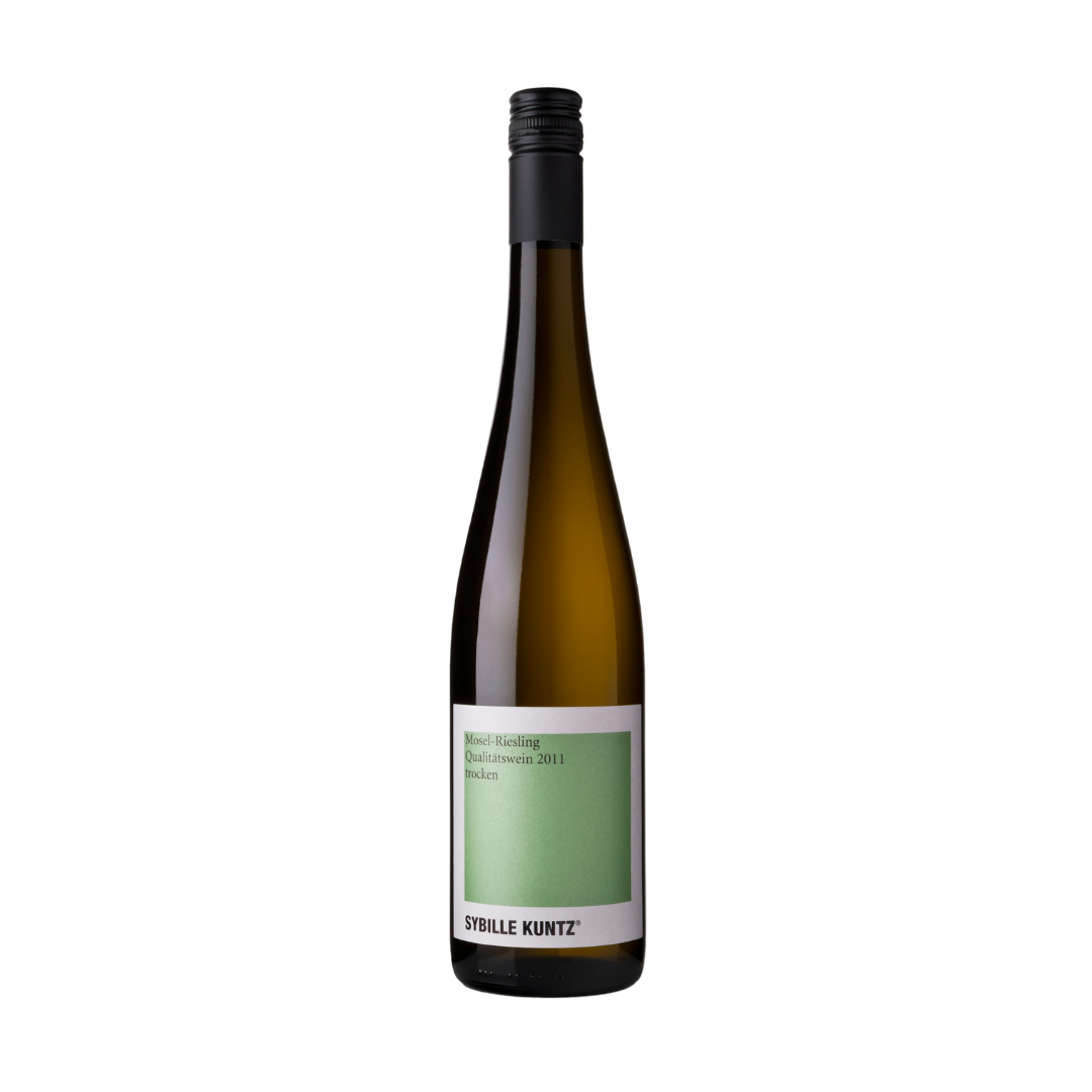 Bottle of Sybille Kuntz Qualitätswein 2023 — biodynamic dry Riesling from Mosel with lime, floral notes and crisp acidity.

